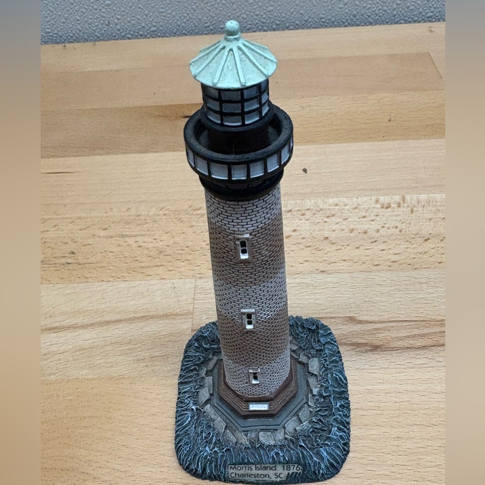 Morris Island Lighthouse, South Carolina. Lefton CCM12413. 1999 Collectable.